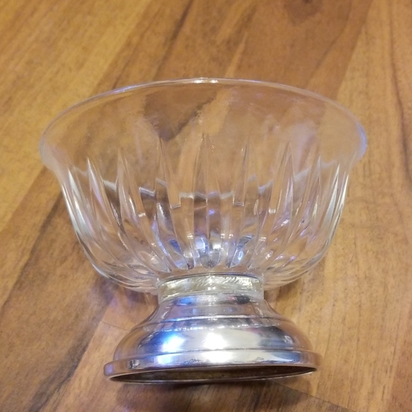 Vintage Crystal Pedestal Bowl with Silver Base by Duchin Gifts - Picture 5 of 8
